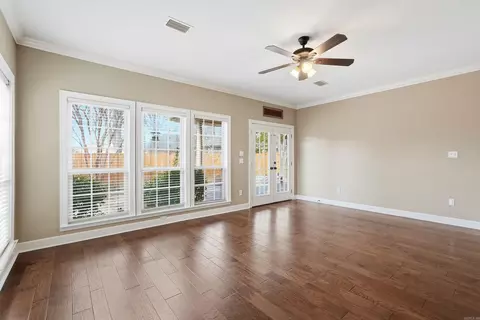 Living - 2960 Craighead Cir, Conway, AR 72034 photo 8 of 11