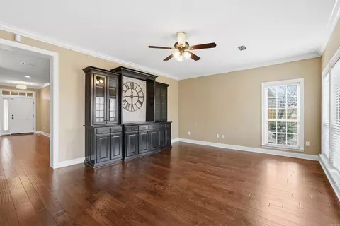 Living - 2960 Craighead Cir, Conway, AR 72034 photo 7 of 11