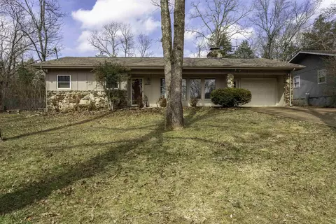 7 Winnebago Dr, Cherokee Village, AR 72529