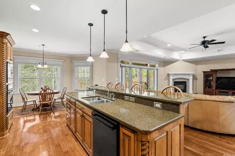 Kitchen - 21619 Twin Bluff Loop, Roland, AR 72135 photo 7 of 7