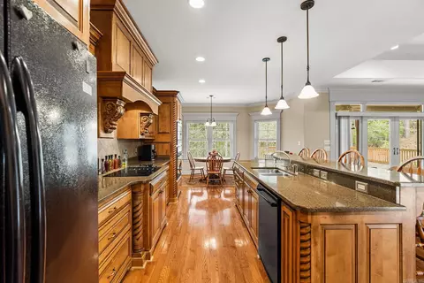Kitchen - 21619 Twin Bluff Loop, Roland, AR 72135 photo 3 of 7