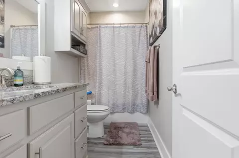 Bath - 3107 Johnswood Village Dr, Bryant, AR 72022 photo 3 of 3