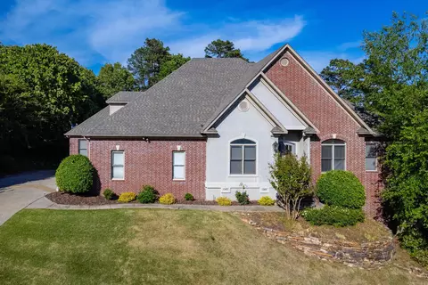 115 Noyant Dr, Little Rock, AR 72223