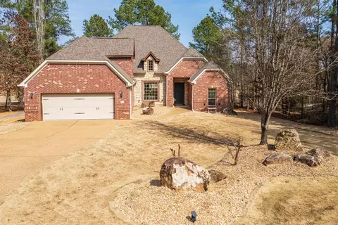 15 Lejos Ln, Hot Springs Village, AR 71909