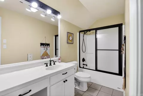 Bath - 22211 N Kaufman Rd, Hensley, AR 72065 photo 4 of 5