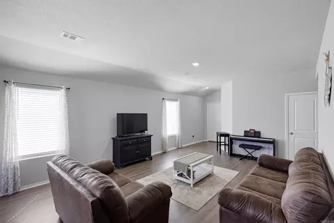 8 Candlelight Dr, Conway, AR 72032 photo 7