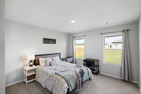 8 Candlelight Dr, Conway, AR 72032 photo 4