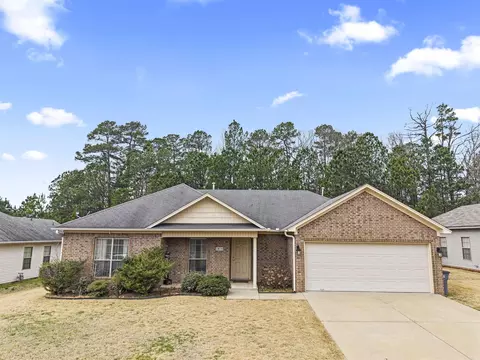 Exterior - 1815 Milburn Dr, Benton, AR 72015 photo 7 of 8
