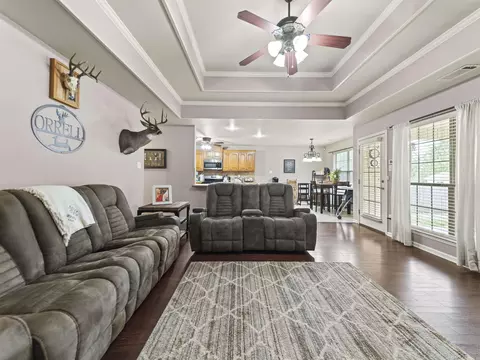 Living - 1815 Milburn Dr, Benton, AR 72015 photo 2 of 2