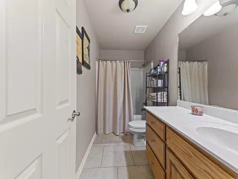 Bath - 1815 Milburn Dr, Benton, AR 72015 photo 5 of 5