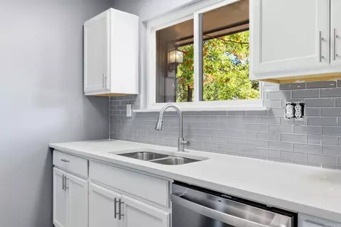 Kitchen - 3504 Shamrock, Pine Bluff, AR 71603 photo 3 of 4