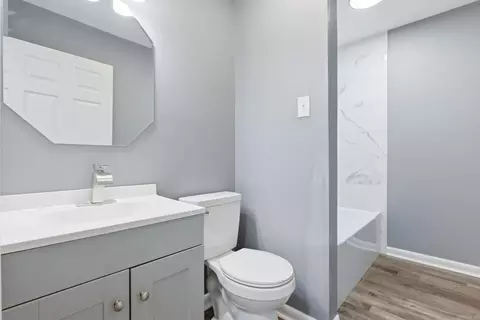 Bath - 3504 Shamrock, Pine Bluff, AR 71603 photo 1 of 3