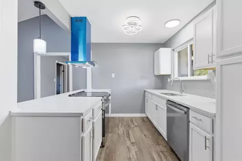 Kitchen - 3504 Shamrock, Pine Bluff, AR 71603 photo 2 of 4