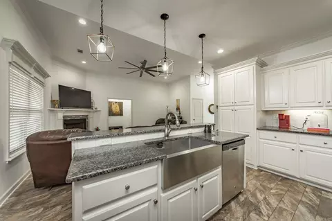 Kitchen - 761 Mango Loop, Austin, AR 72007 photo 4 of 5