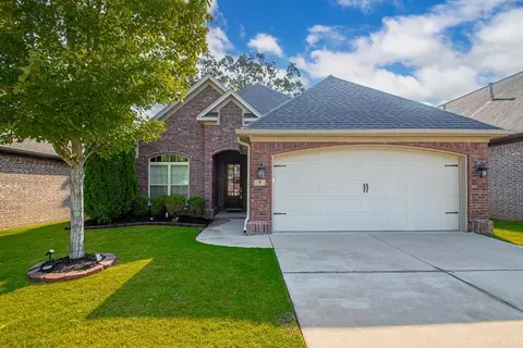 9 Bishop Pl, Little Rock, AR 72223