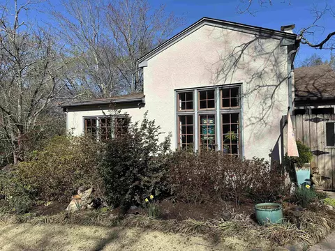 103 Edgewood St, Hot Springs, AR 71901