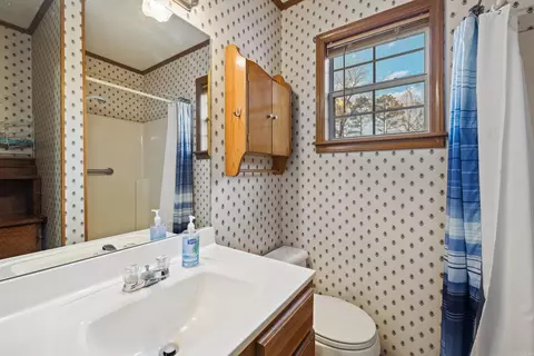 Bath - 50 Rosewood Dr, Beebe, AR 72012 photo 4 of 4