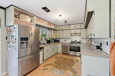 Kitchen - 6 North Dr, Conway, AR 72034 photo 5 of 5