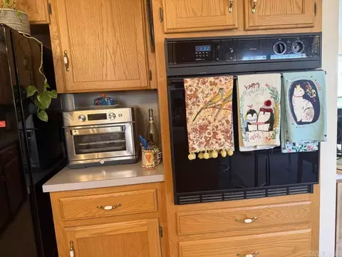 Kitchen - 3960 Hwy 5, Benton, AR 72019 photo 5 of 5