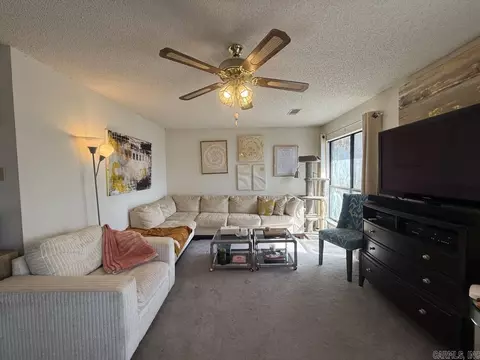 Living - 3960 Hwy 5, Benton, AR 72019 photo 2 of 5