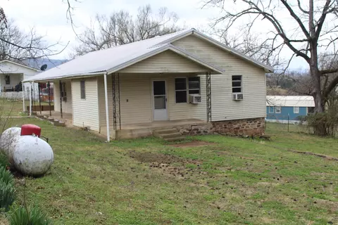 Exterior - 400 Canaan Rd, Marshall, AR 72650 photo 2 of 4