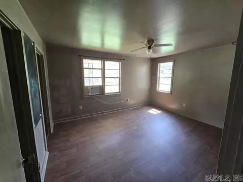 Bedroom - 400 Canaan Rd, Marshall, AR 72650 photo 2 of 4