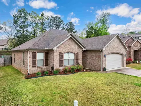 123 Nantucket Loop, Maumelle, AR 72113