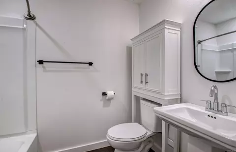 Bath - 721 Fairview St, Conway, AR 72034 photo 2 of 2
