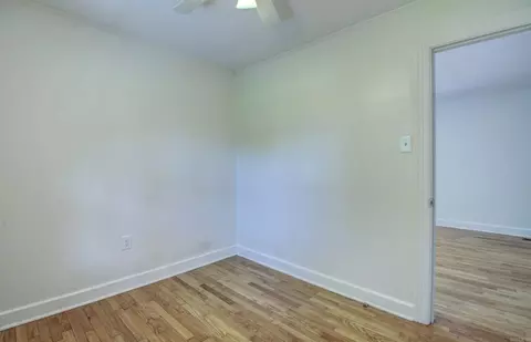 Bedroom - 721 Fairview St, Conway, AR 72034 photo 10 of 11