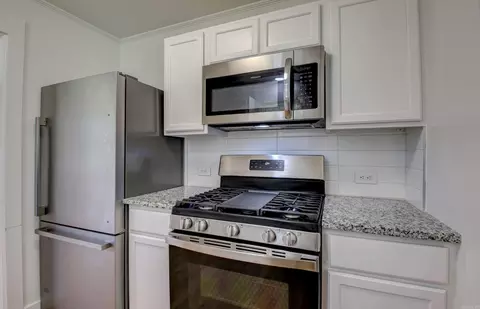 Kitchen - 721 Fairview St, Conway, AR 72034 photo 2 of 3