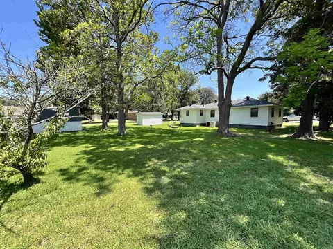 Exterior - 721 Fairview St, Conway, AR 72034 photo 8 of 11