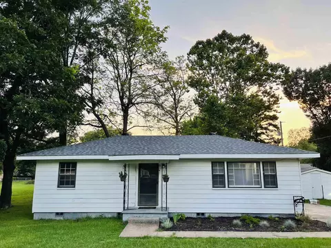 Exterior - 721 Fairview St, Conway, AR 72034 photo 11 of 11