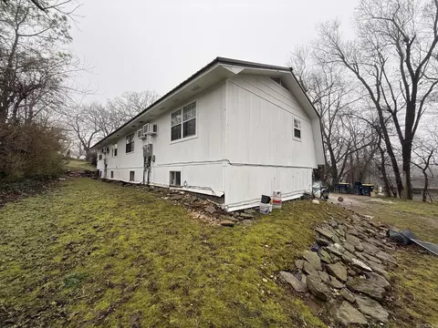 705 N Rowland St, Harrison, AR 72601 photo 2