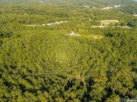 000 Maple Ter, Hot Springs, AR 71901