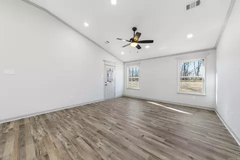 Living - 716 Moon Rd, Ward, AR 72176 photo 4 of 7