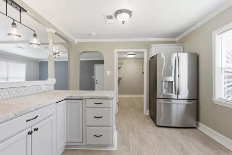 Entry Way - 4010 W 17th Ave, Pine Bluff, AR 71603 photo 1 of 1