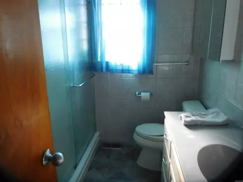 Bath - 609 S Clayton St, Rector, AR 72461 photo 1 of 1