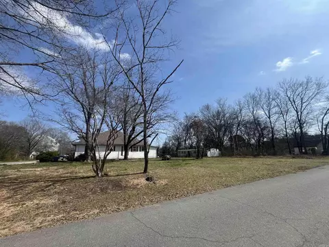 543 W Highland St, Malvern, AR 72104