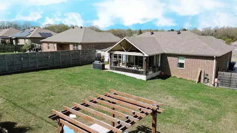211 Creek View Dr, Austin, AR 72007 photo 2