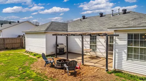 Exterior - 44 Meadow Ridge Loop, Maumelle, AR 72113 photo 7 of 8