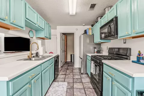Kitchen - 44 Meadow Ridge Loop, Maumelle, AR 72113 photo 1 of 4