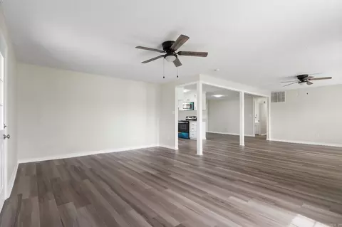 Living - 110 W Alabama St, Beebe, AR 72012 photo 6 of 8
