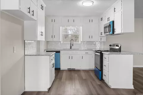 Kitchen - 110 W Alabama St, Beebe, AR 72012 photo 1 of 4