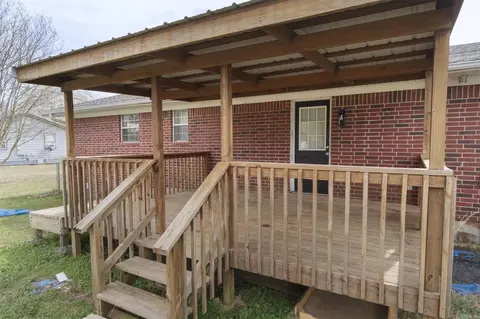 Exterior - 110 W Alabama St, Beebe, AR 72012 photo 6 of 7