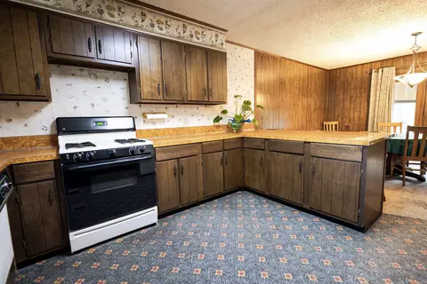 1327 Pine Cir, Smackover, AR 71762 photo 9