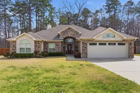 1101 Evening Sunset Cir, Redfield, AR 72132