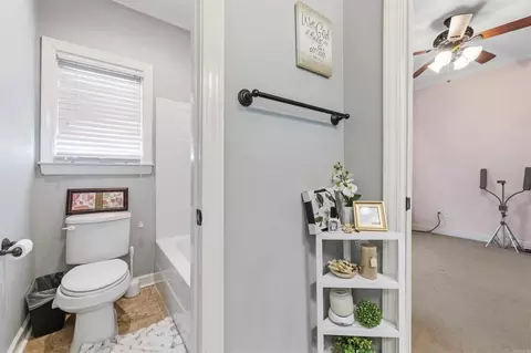 Entry Way - 9040 Naples Cv, Benton, AR 72019 photo 7 of 10