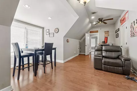Entry Way - 9040 Naples Cv, Benton, AR 72019 photo 8 of 10