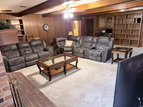 Living - 205 3rd Ave, Murfreesboro, AR 71958 photo 1 of 2