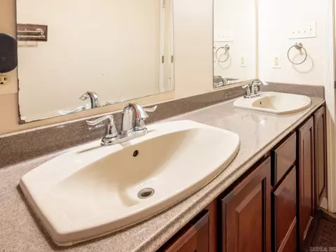 Bath - 3 Conrad Cv, Conway, AR 72032 photo 4 of 7